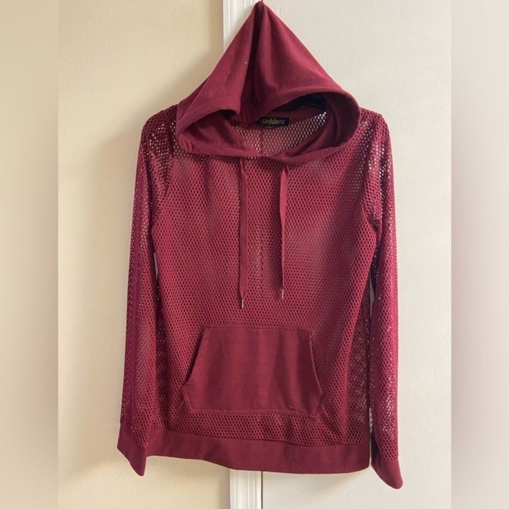 Madden NYC Elegant Burgundy Mesh Hoodie for Women Medium